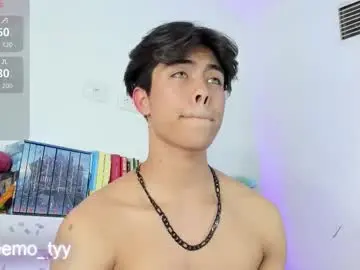 Chaturbate Free Live Porn of twink_teemo