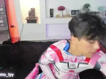 Chaturbate Live Sex Cam of twink_teemo
