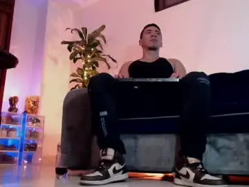 Chaturbate Adult Webcam of bastian_franco01
