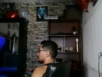 Chaturbate Adult Webcam of limaboy444