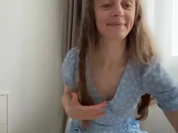 Chaturbate Live Sex of shy_schoolgirl_