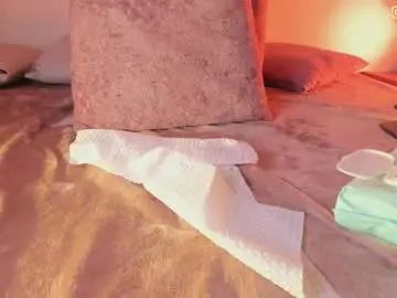 Chaturbate Live Sex Cam of ally_addams