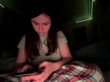 Chaturbate Watch Live Sex Cams of felvivalkitty