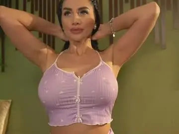 Chaturbate Live Sex Cam of justinnejade