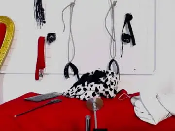 Chaturbate Best live sex cam show of aiiko_domme