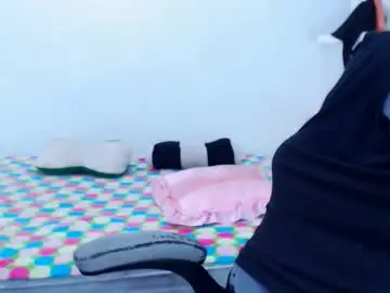Chaturbate Nude Webcam of angie_dreamgirl