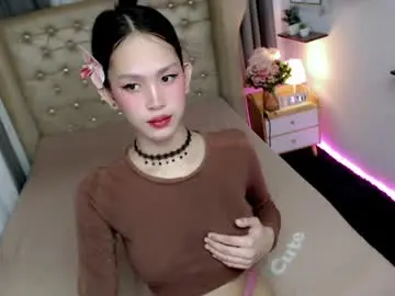 Chaturbate Free Porn Cam of ariahooper