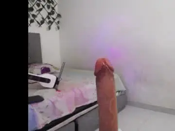 Chaturbate Best live sex cam show of hornychill_