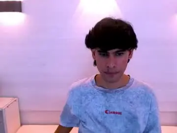 Chaturbate Adult Webcam of kevinbrooks_