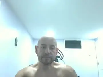 Chaturbate Adult Webcams of mworlton9