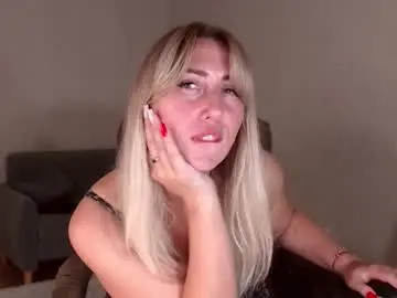 Chaturbate Watch Live Sex Cams of foxydiamond2020