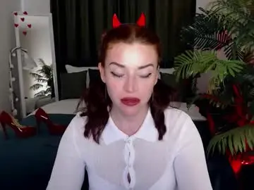 Chaturbate Live Sex Cam of marladewis