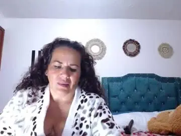 Chaturbate Watch Live Sex Cams of yazmin_mature