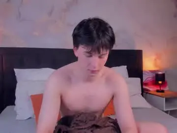 Chaturbate Best live sex cam show of adrianoaubert