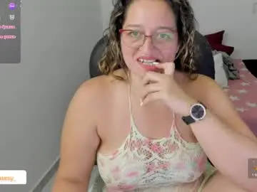 Chaturbate Watch Live Sex Cams of alejandra_milf_