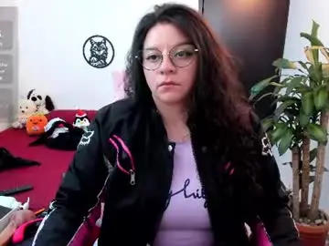 Chaturbate Live Sex Cam of amber_sexy14