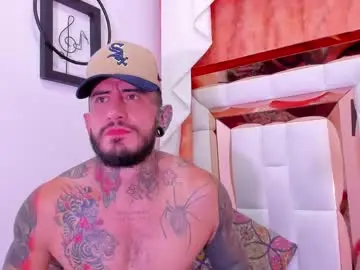 Chaturbate Adult Video Chat of dilan_scootk_