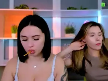 Chaturbate Live Sex Cam of vivy_star