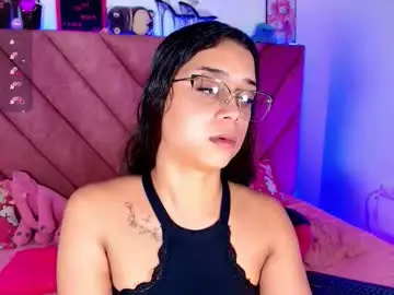 Chaturbate Watch Live Sex Cams of ely_w1