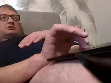 Chaturbate Live Sex Cam of hornymilf39