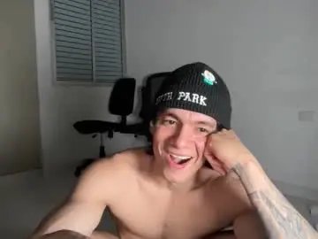 Chaturbate Live Sex Cam of mr_freed