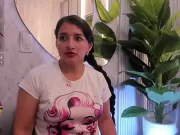 Chaturbate Best live sex cam show of emelyross_