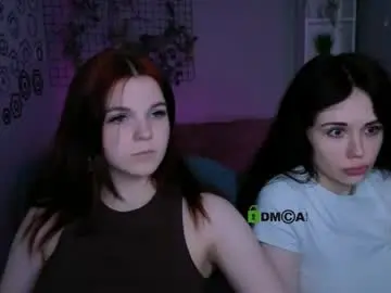 Chaturbate Live Sex Cam of mikameovv