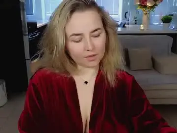 Chaturbate Best live sex cam show of mira_mermayd