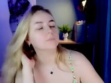 Chaturbate Sex Cam of mira_mermayd