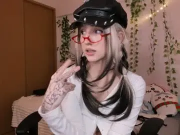 Chaturbate Live Sex of vivian_qwerty