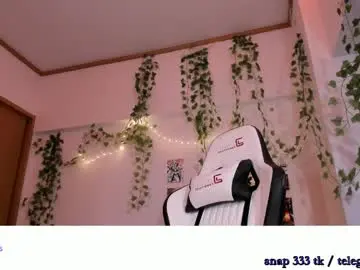 Chaturbate Watch Live Sex Cams of vivian_qwerty