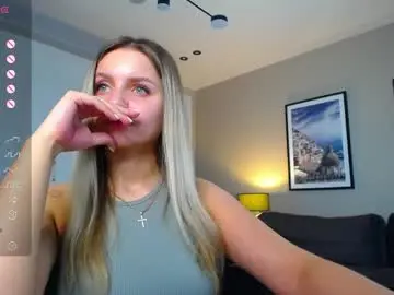 Chaturbate Watch Live Sex Cams of brightrays__