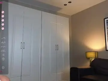 Chaturbate Watch Live Sex Cams of brightrays__