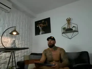 Chaturbate Free Porn Cam of casticatheking