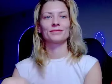Chaturbate Free Porn Cam of karoline121