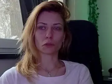 Chaturbate Live Sex of karoline121