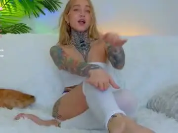 Chaturbate Adult Video Chat of nickyhomie