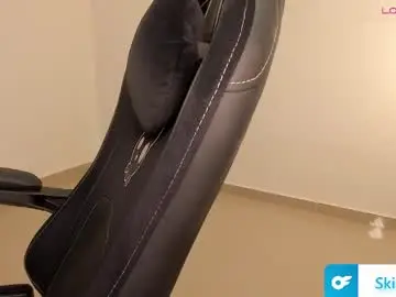 Chaturbate Free Porn Cam of skinnyy__016__