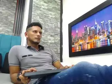 Chaturbate Watch Live Sex Cams of chris_dick2