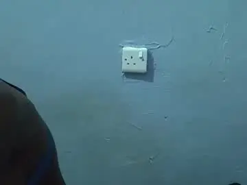 Chaturbate Nude Webcam of petite_bella21