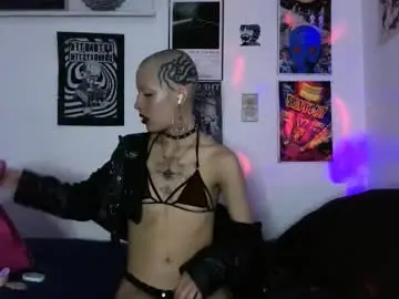 Chaturbate Watch Live Sex Cams of plutonbluemoon_999