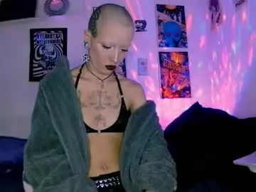 Chaturbate Live Sex Cam of plutonbluemoon_999