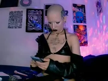 Chaturbate Free Porn Cam of plutonbluemoon_999