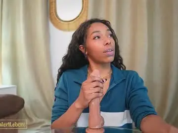 Chaturbate Live Sex Cam of valeriebony