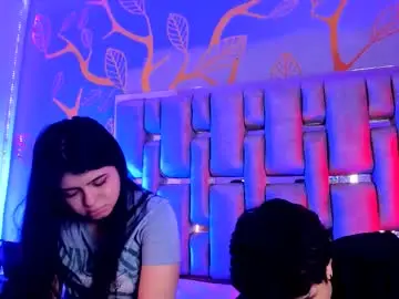 Chaturbate Live Sex Cam of emilyandrew_