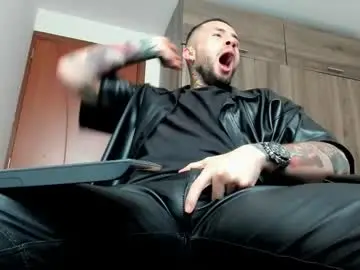 Chaturbate Free Porn Cam of master_steven_01