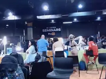 Chaturbate Live Porn of bigjohnny550