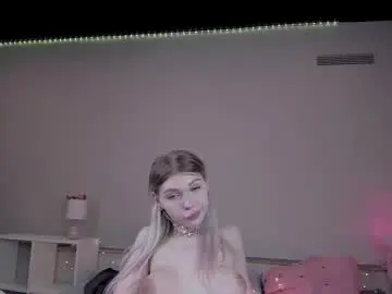 Chaturbate Sex Chat of blondy_fina