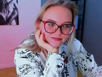 Chaturbate Live Sex Cam of crystalcurtis