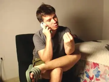 Chaturbate Free Live Porn of harry_brown2324